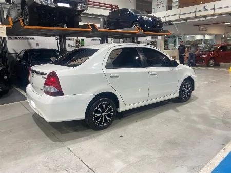 ETIOS PLATINUM 2018- imgN°2