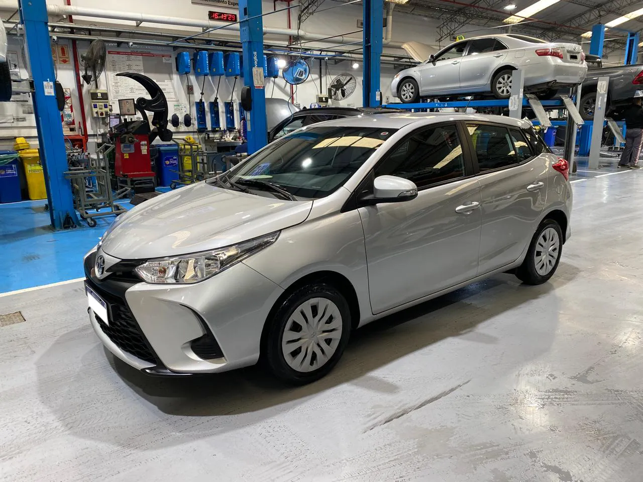 YARIS XS-2025