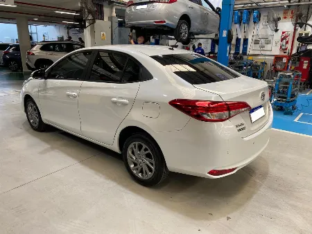 YARIS XLS 4P CVT 2024- imgN°2