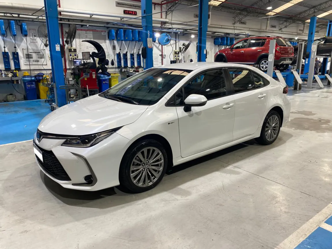 Img usado TOYOTA COROLLA HEV XEI