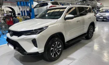 TOYOTA SW4 2025