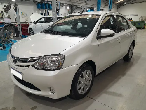 TOYOTA ETIOS SEDAN XLS-2016