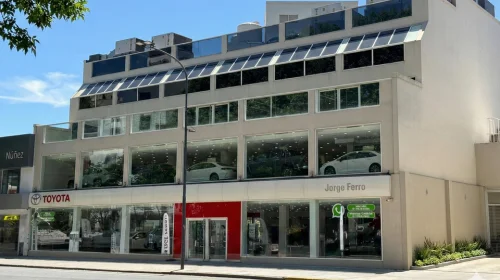 Frente concesionario